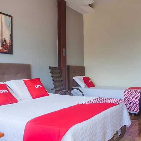 Oyo M&J Hotel Santo Antonio do Descoberto Exterior photo